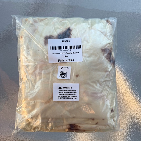 Tortilla Blanket / Giant Flour Burrito Double Sided Blanket - Picture 1 of 4